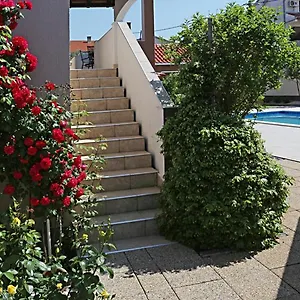 Anda Villa